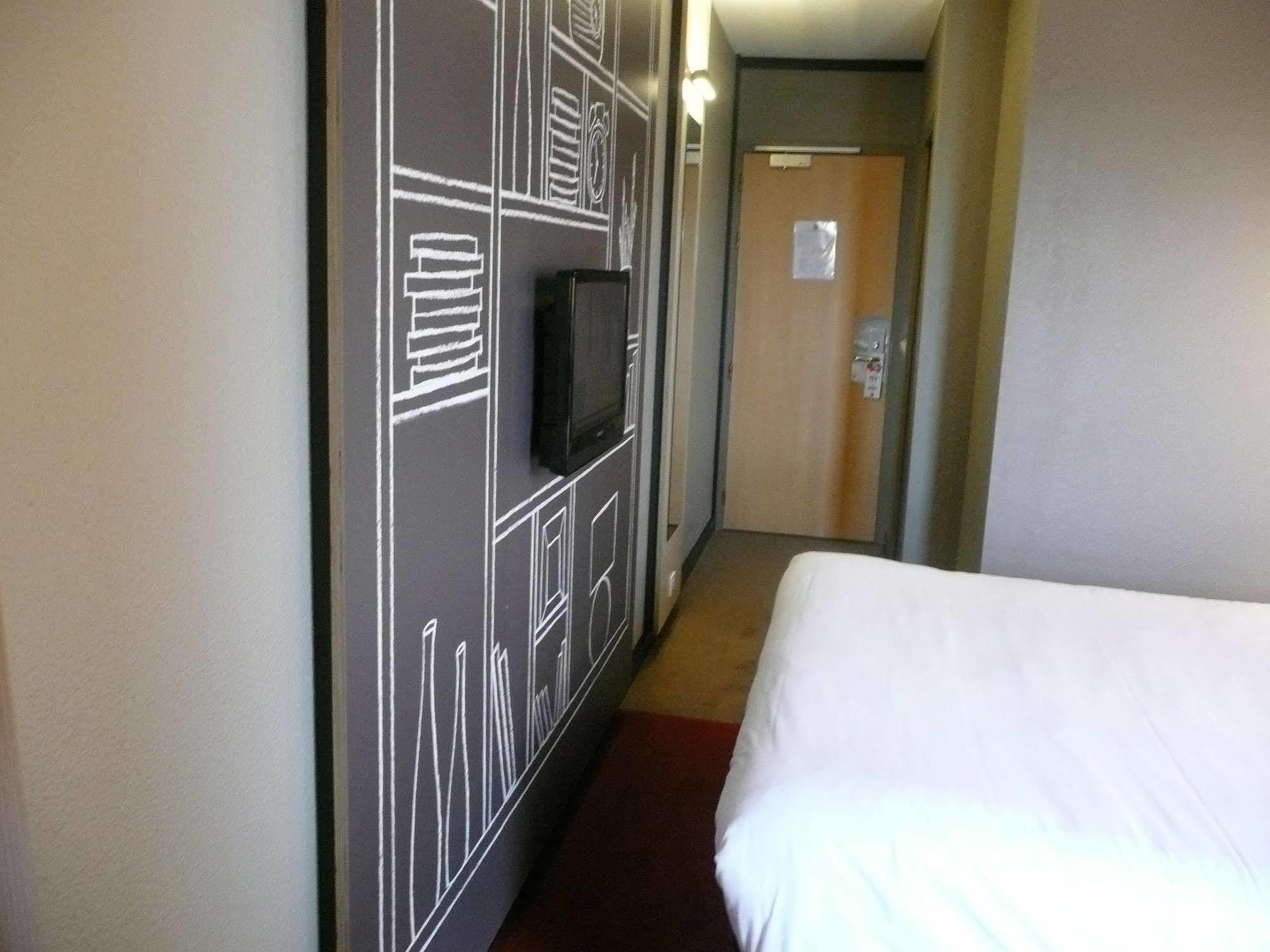 Hotel Ibis Saint Brieuc Yffiniac Exterior foto